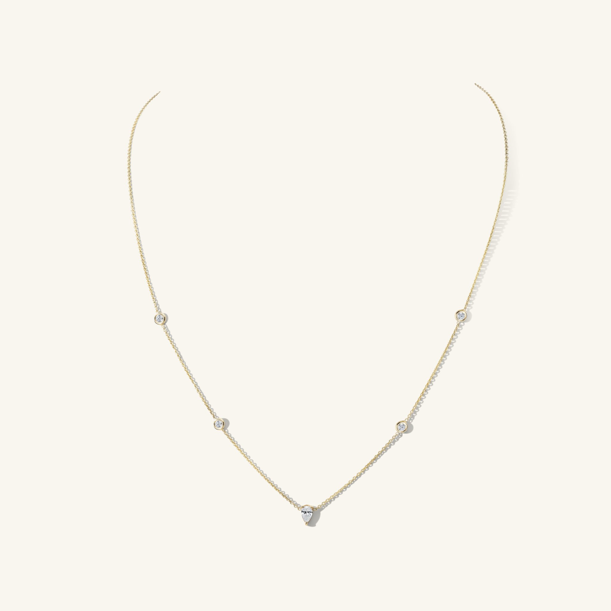 Pear Shaped Diamond Bezel Chain